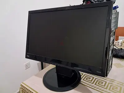 HP Compaq Elite 8300 SFF Desktop PC + BenQ Monitor + Wired Mouse