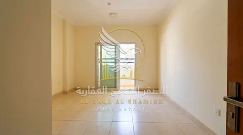 غرفة وصالة أول ساكن للإيجار السنوي في القليعة، الشارقة بلكونة