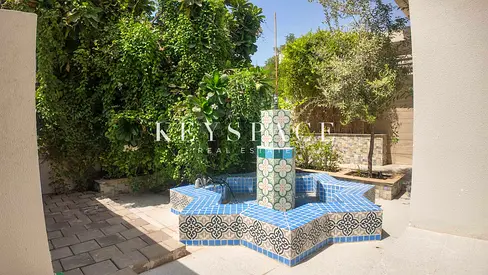 Sophisticated Garden Home | Spacious Family Retreat | Resale