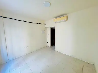 Beautiful Studio Near Madina Mall Family Building