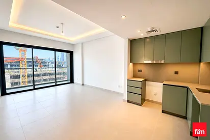 Brand New | Vacant | Mid Floor