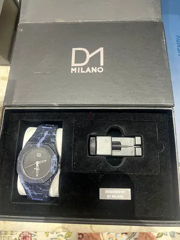 D1 Milano men's watch with original box - navy blue