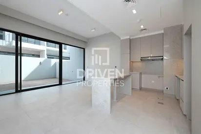 Single Row | Modern Living | Area Expert
