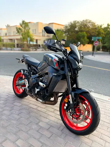 2021 Yamaha MT-09 Nardo Grey