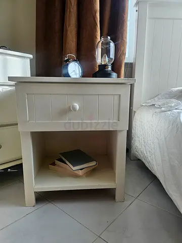 Bed, Mattress & Bedside Cabinet
