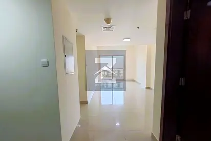 Vacant & Ready to Move! Well Maintained | Spacious Layout