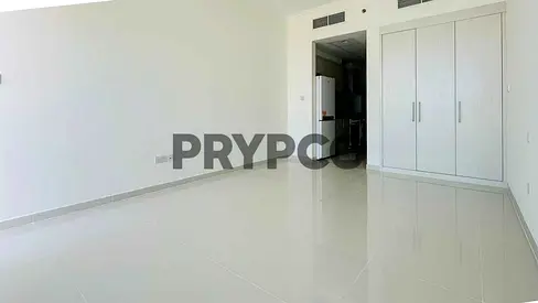 Studio with Balcony | Spacious Layout | Vacant