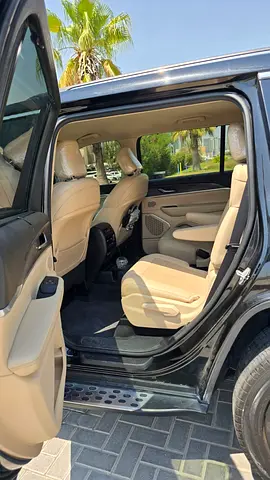 صورة 12 لـ 2022 JEEP GRAND CHEROKEE L