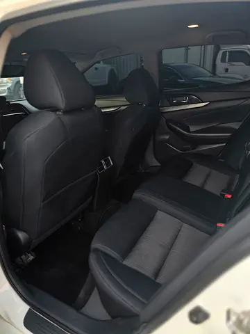 صورة 10 لـ 2018 Nissan MAXIMA