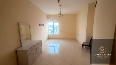 اجمل غرفه وصاله  ابراج الاورينت  ليواره 2 حمام  بلكونه اطلاله بحريه مفتوحه جيم ومسبح وباركن  35000 4 دفعات تامين شيك @saidmmousa