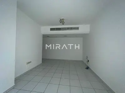 FAMILY BUILDING || PRIME LOCATION || COVERED PARKING