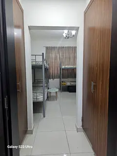 Bed Space for Rent in Al Quoz – Affordable & Convenient