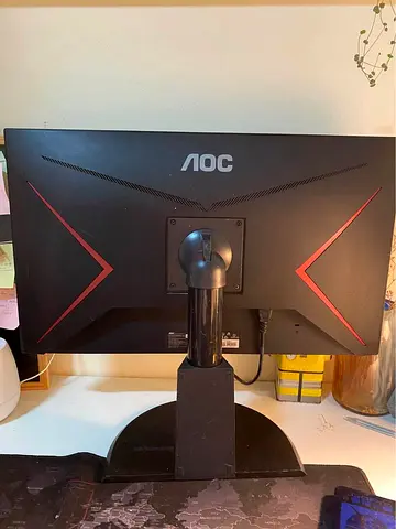 Gaming Monitor AOC 27G2 (27-inch, 144Hz, IPS) AED350(slightly negotiable)