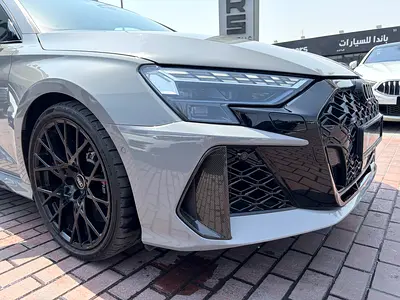 2025 AUDI RS3 photo 4
