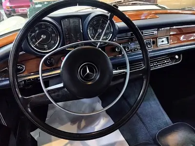 صورة 4 لـ 1969 Mercedes-BENZ 240/260/280