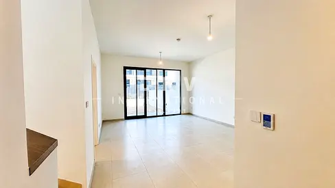 Two Townhouses Together | Close to Park | 3BR+Maid