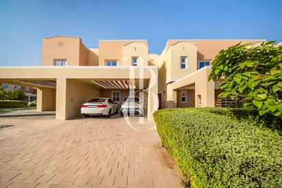 Spacious 3bdr + Maid’s | Single Row | Next to Park
