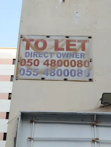 WE HAVE 1BHK APARTMENT NEAR MUBARAK CENTER JUST 25K
