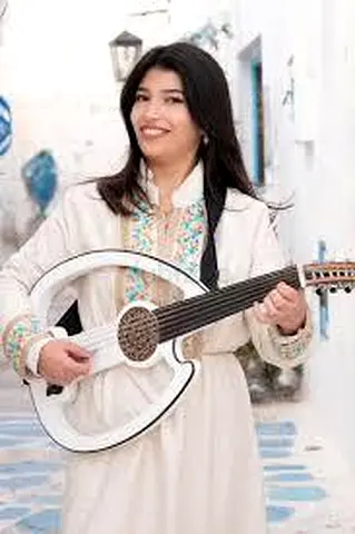 Female Oudh Player with Singing in Dubai!