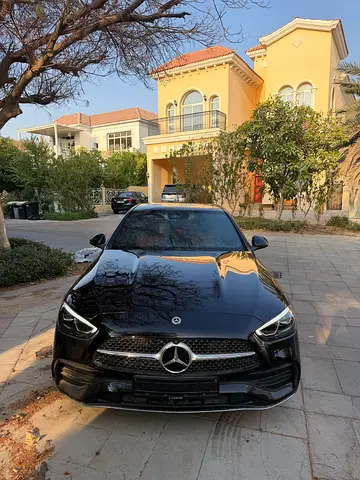 Mercedes-Benz C200 | Black | Premium Brown & Black Interior