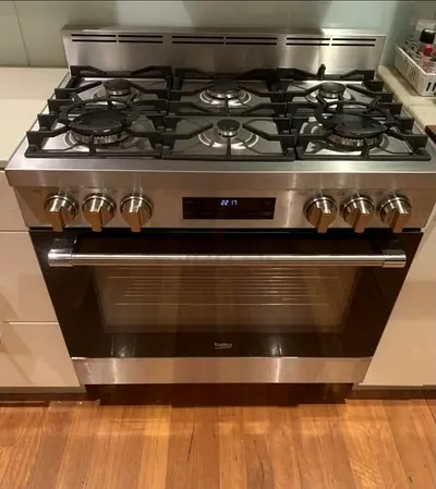 Beko 90x60cm 6burner top gass with electric oven FREE DELIVERY+ WARRENTY
