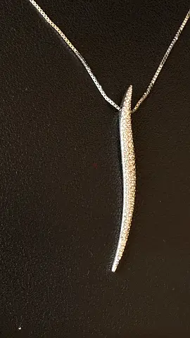 Beautiful Swarovski Pendant Necklace