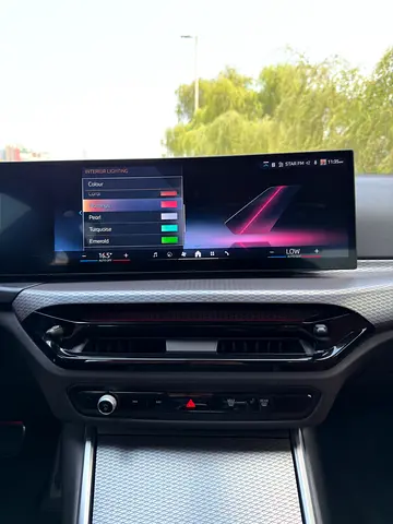 BMW 3 Series 320i, миниатюра 18