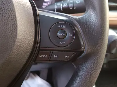 صورة 10 لـ 2023 Toyota RAV 4