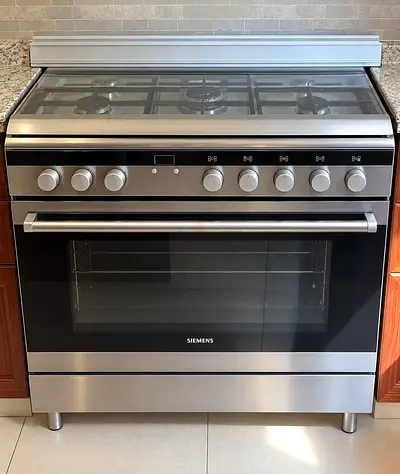 Siemens 90cm Stainless Steel Gas Cooker with Oven - Excellent Condition