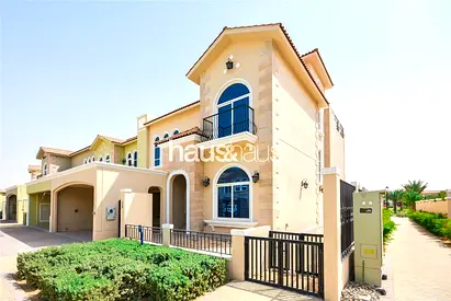 5 Bedrooms | Next To Pool | Park Backing