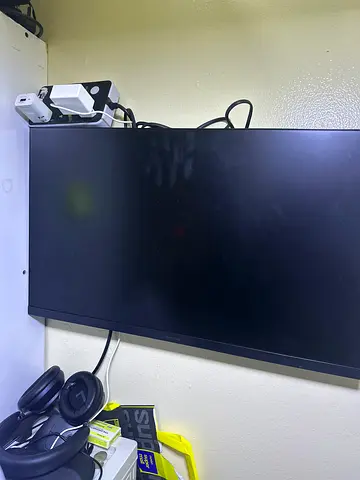 27-inch IPS Monitor with DP1.4, HDMI 2.0, VESA Mount - Good Condition