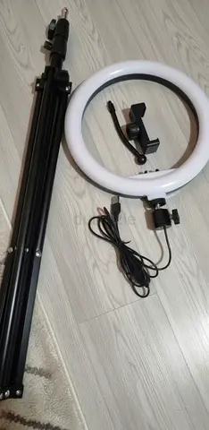 Mobile holder with ring light