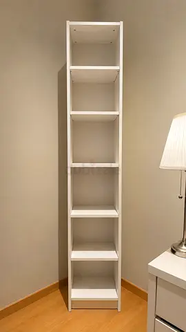 Slim white 6-shelf tall bookcase / shelving unit - good condition