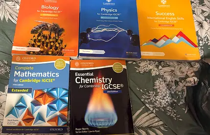 Set of 8 Cambridge IGCSE year 11 Textbooks – Bio,Phy,Chem,Math,English, CS,Business,EVM.