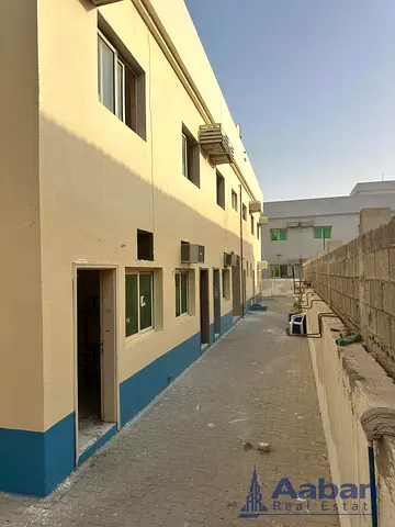 27 room bilding Camp ready to move neat and clean al sajja sharjah