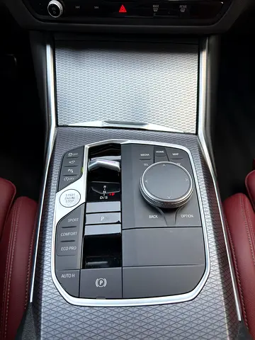 BMW 3 Series 320i, миниатюра 17