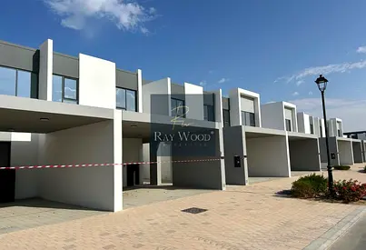 SINGLE ROW | ON PARK | MORTGAGE ACCEPTED