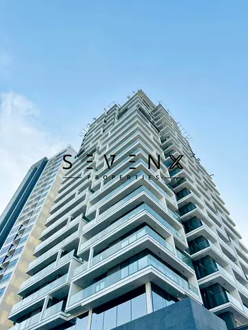 12 شيكاً | منزل ذكي | جاهز للسكن | شرفة
