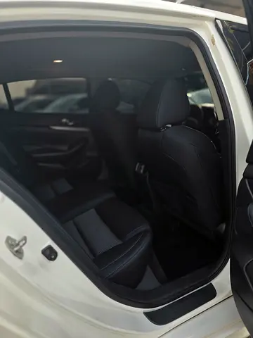 صورة 9 لـ 2018 Nissan MAXIMA