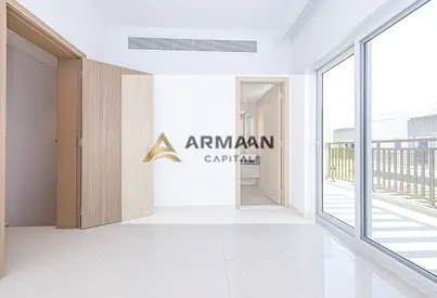 Modern 4BR Townhouse | Family-Friendly Community