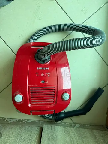 Samsung 3L 1600W Vacuum Cleaner