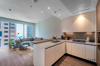 LUXURY 1 BEDROOM | MARINA AND SEA VIEWS