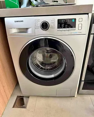 Samsung Front Load Washing Machine 8kg - Silver, Good Working Condition