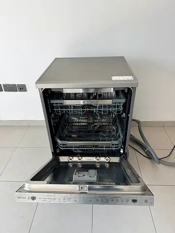 Stainless Steel Built-in Dishwasher LG - Good Working Condition