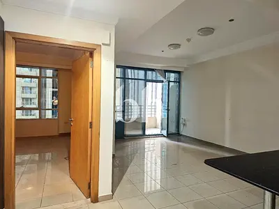Tram access | Available 3rd Sept. | Low floor