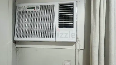 Window AC Unit in Working Condition — 1.5 Ton (White)