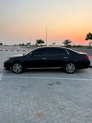 2011 Toyota AVALON 照片 3