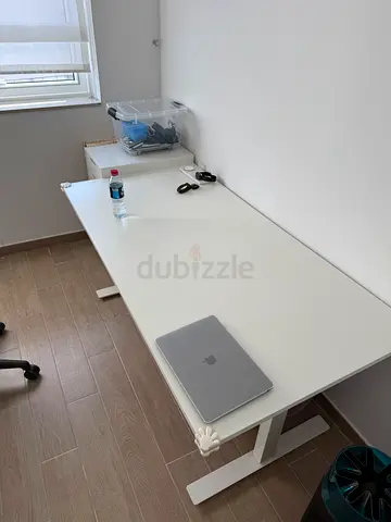 Ikea desk with adjustable height 160*80