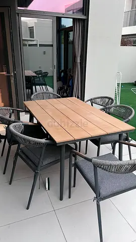 Danube Outdoor Table + 6 Chairs – AED 500