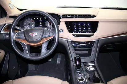 صورة 8 لـ 2024 Cadillac XT5